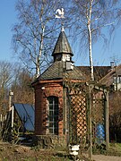 Dieses Bild zeigt ein Baudenkmal. Pumpenhaus des Wasserturms Peiner Weg 43 Baujahr: 1913