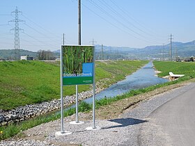 Sternen Giessen (Benken)'deki yenilenmiş sağ yan kanalı