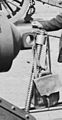 Photograph of 6.4-inch Parrott rifle showing elevating screw running through cascabel. This is the same design used in newer model 4.2-inch Parrott rifles.