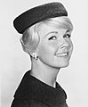 Un xapo "portapil", portada par ator Doris Day