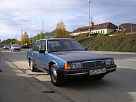 First series Mazda Cosmo Saloon (sold as Mazda 929 saloon overseas), showing narrow headlamps