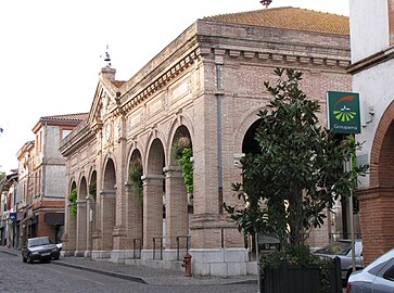 La halle de Carbonne