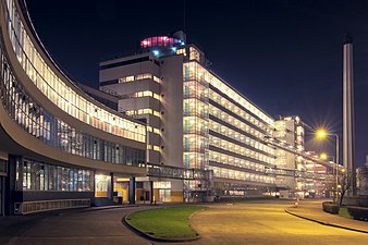 Van Nelle Factory in Rotterdam by Leendert van der Vlugt and Mart Stam (1927–1931)