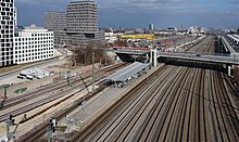 Bahnhof München Hirschgarten und Friedenheimer Brücke, Luftaufnahme März 2022