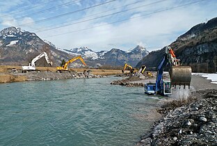 Escherkanal: 2010 yılında Chli Gäsitschachen genişletmesi sırasında Linth'in yönünü değiştirme çalışması