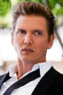 Barry Pepper isDave