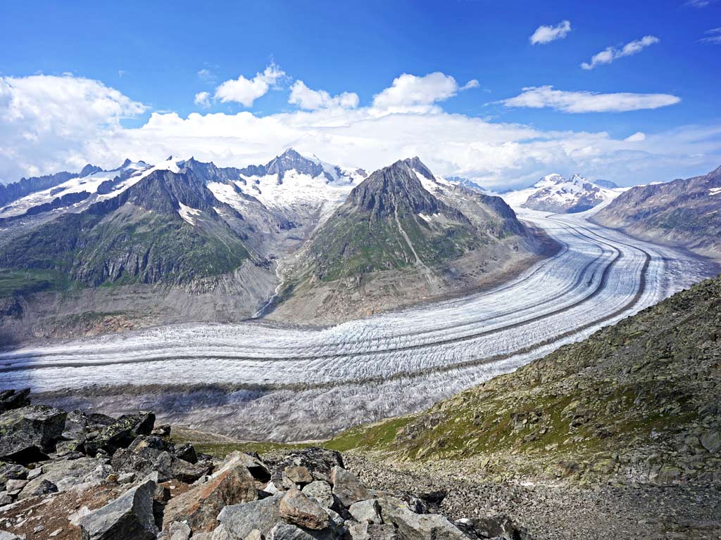 Aussicht auf den Aletschgletscher bis zur Jungfrau Region vom Eggishorn 