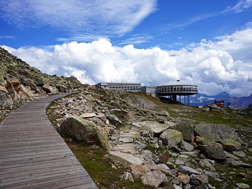 Panoramarestaurant Bettmerhorn in einem runden Gebäude