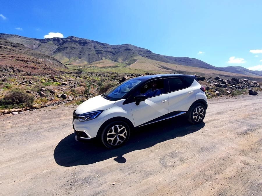 Auto mieten Lanzarote: Die besten Lanzarote Mietwagen Tipps. Unserer Erfahrung nach war es die beste Entscheidung, auf Lanzarote ein Auto zu mieten und die Insel auf eigene Faust zu erkunden.