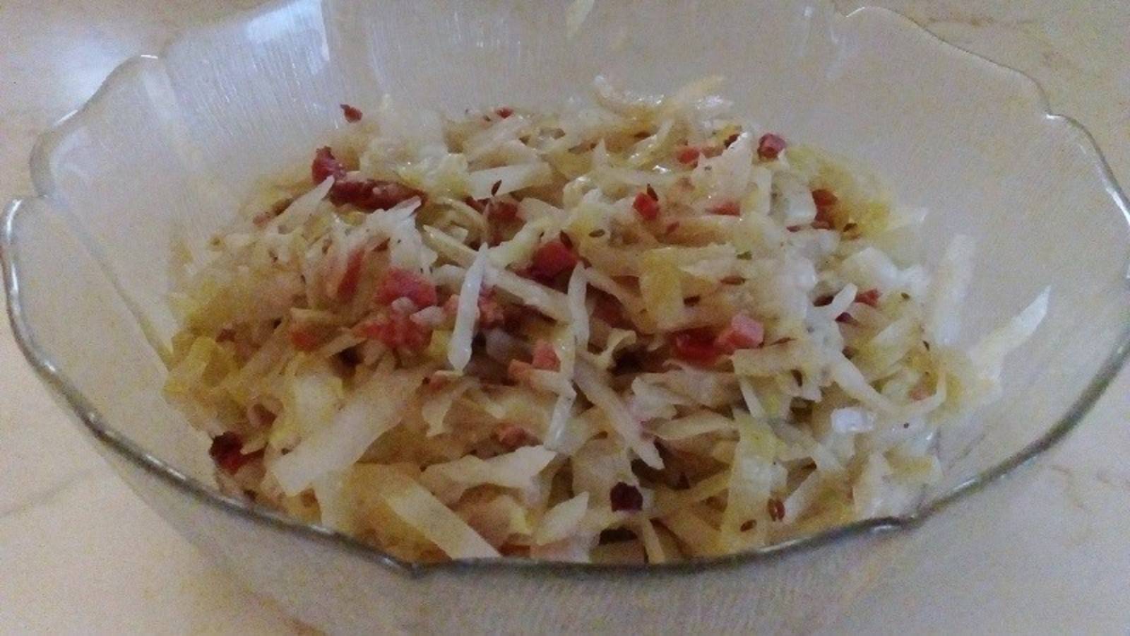 Warmer Krautsalat mit Speck