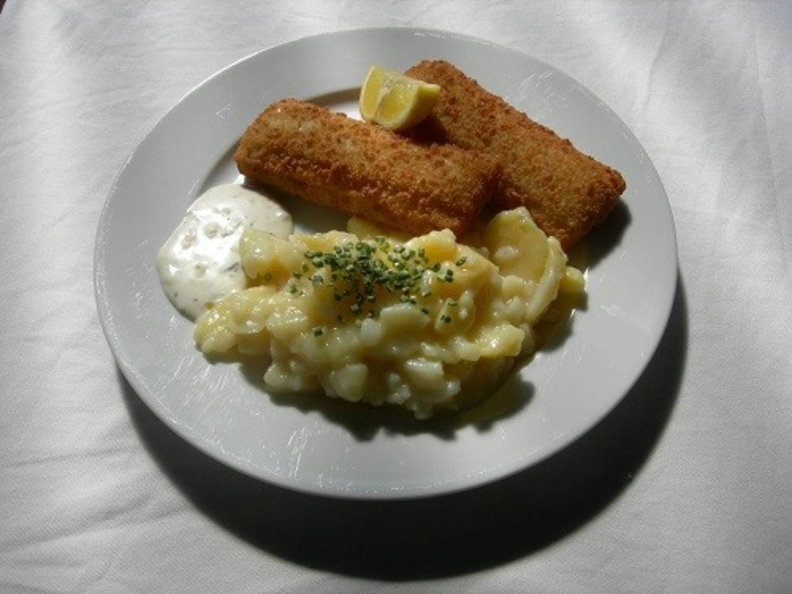 Kartoffelsalat mit Backfisch