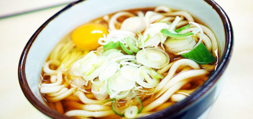 Schnelle Udon Nudelsuppe mit Ei | Rezept