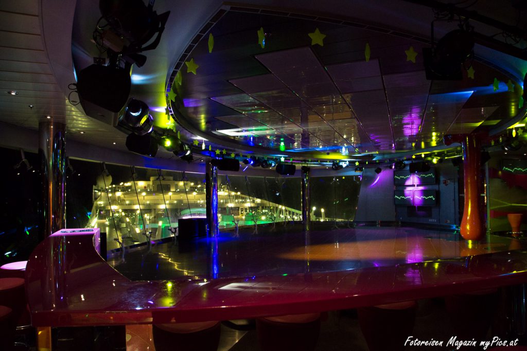 Liquid Disco Bar