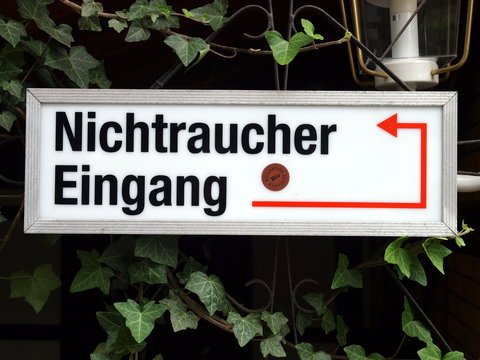 Nichtrauchereingang