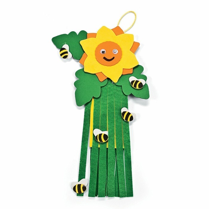 geschenk-für-opa-basteln-basteln-mit-gefärbtem-papier-sonne-bienen-baum-aus-papier