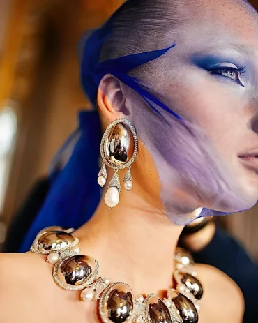 schiaparelli accessoires mode winter 2024 2025