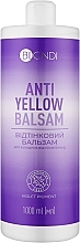 Оттеночный бальзам для волос Unic Blondi Antiyellow Balm