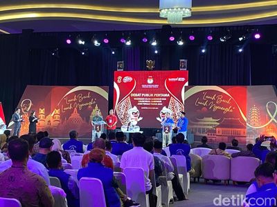 Foto-foto Debat Perdana Pilkada Jateng 2024