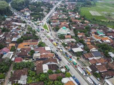 H-3 Natal, Truk Padati Jalur Pantura