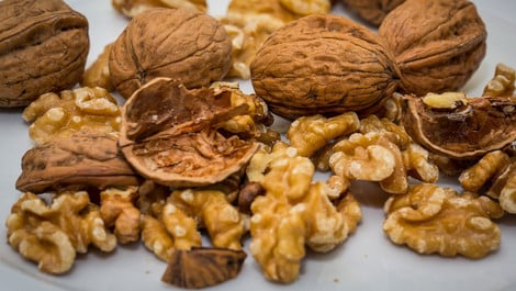 Walnüsse karamellisieren: Rezept für den süßen Snack