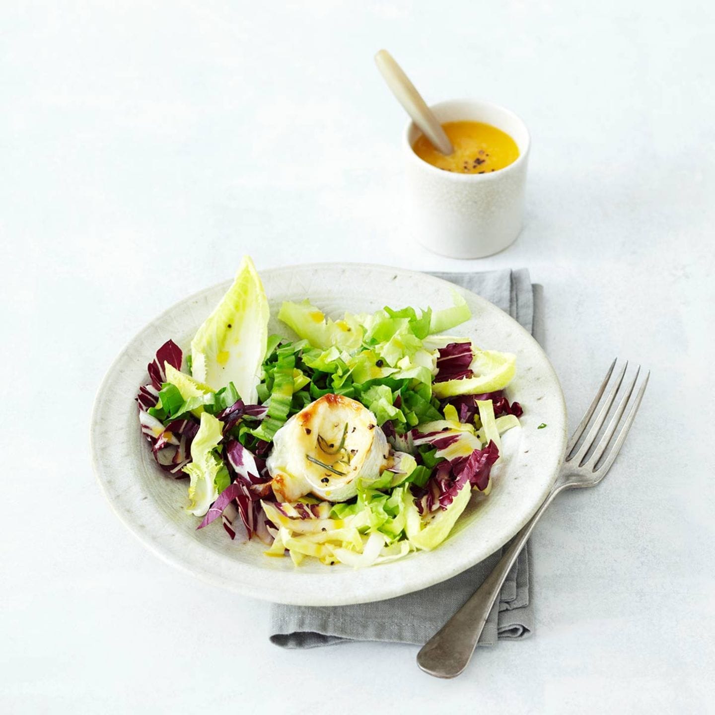 Salat mit Passionsfruchtsauce: Rezept