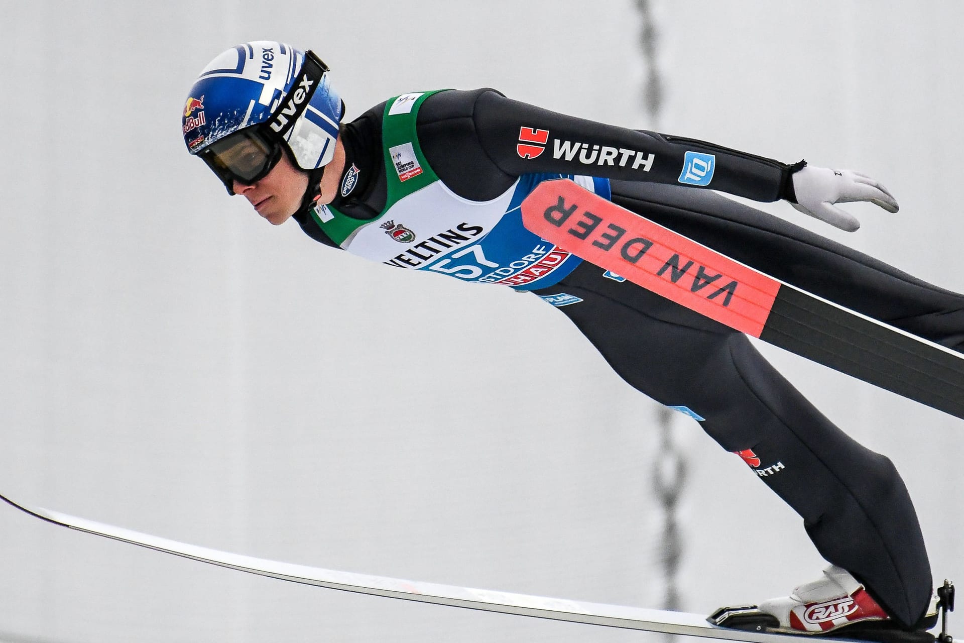 Top-Leistung zum Start: Skispringer Andreas Wellinger.