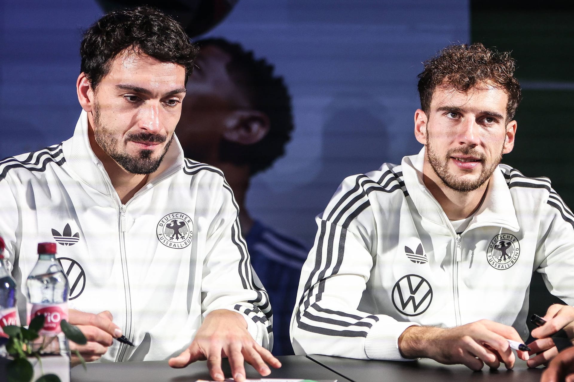 Fehlen bei der EM: Mats Hummels (li.) und Leon Goretzka.