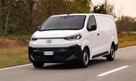 Fiat (E-)Scudo Facelift (2024), fahrend, Ansicht von schräg vorne