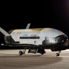 Raumfahrt: Geheimes Raumfahrzeug X-37B landet nach über 900 Tagen