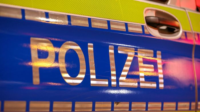 Stuttgart-Ost: Nach Unfall davongefahren - Zeugen und Geschädigte gesucht