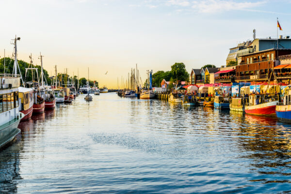 Ostsee Urlaub: Warnemünde Kanal