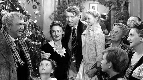 James Stewart, Donna Reed, Beulah Bondi, Carol Coombs, Karolyn Grimes, and Thomas Mitchell in Ist das Leben nicht schön? (1946)