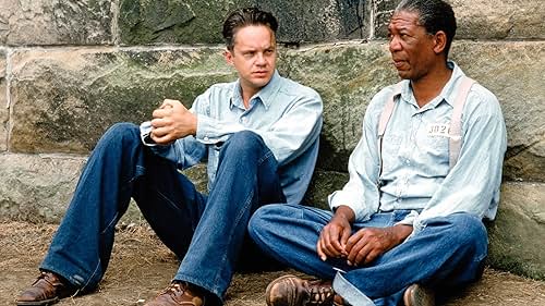 Morgan Freeman and Tim Robbins in Die Verurteilten (1994)