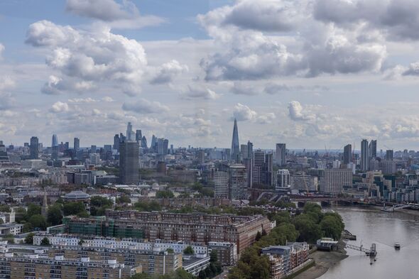 Lift 109 is London's new tourist attraction with 360 views of capital ...