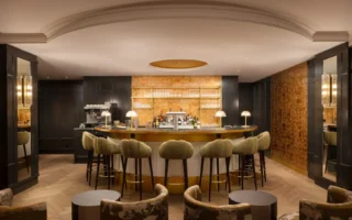 Schrieders Bar in het Hilton Heidelberg, een nieuw hotel in Heidelberg, Baden-Württemberg, Duitsland