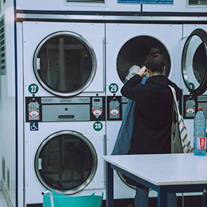 "I Didn't Start The Dryer": Karen Gets Taught A Lesson After Throwing Out Neighbor's Wet Clothes