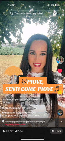 a phone screen shows a woman holding an umbrella and the words piove senti come piove on it