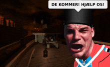 a man with a speech bubble above his head that says de kommer