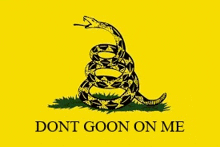 a yellow flag with a snake and the words dont goon on me on it