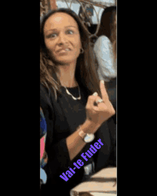 a woman giving the middle finger with the words vai-te fuder written on the bottom