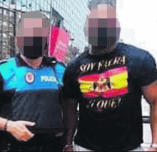 a police officer and a man wearing a shirt that says " soy mafia "