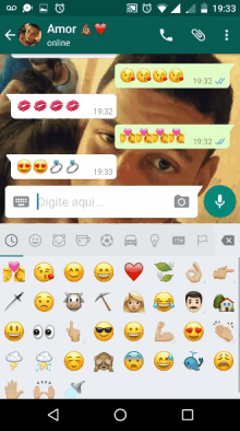 a screenshot of a whatsapp conversation between amor and a friend