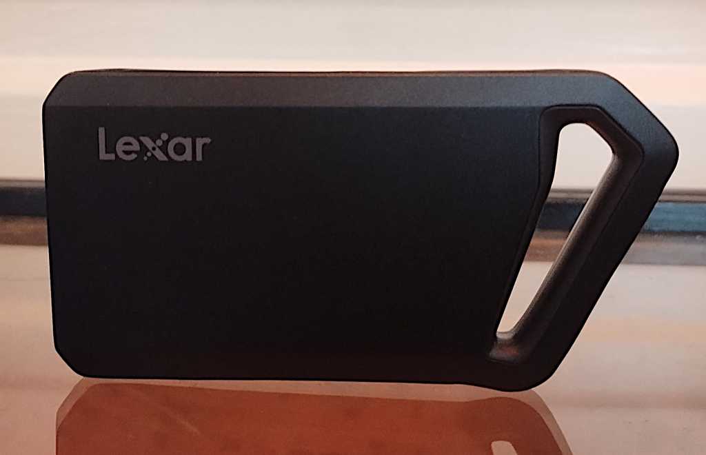 Lexar SL600 20Gbps SSD