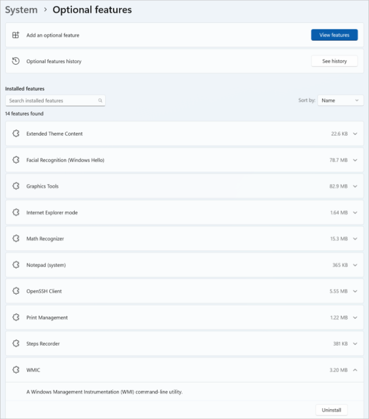 WMIC appears in the list of Installed features of the Optional features tab.