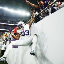 Aaron Jones of the Minnesota Vikings celebrates