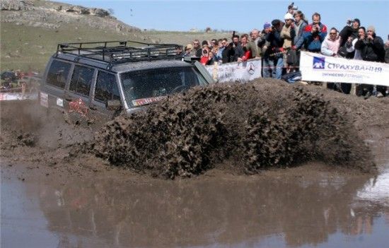 SUV mud racing (19 pics)