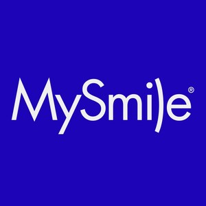 Celebrate the Holidays with MySmile Oral Care: 25% Off for a Bright and Healthy Season!