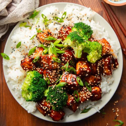 Plate of Teriyaki Tofu with broccoli and rice.