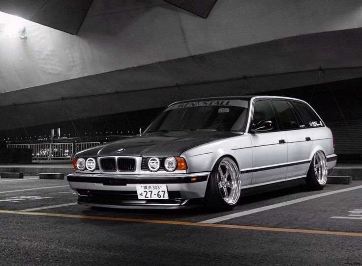 BMW E34 5 series Touring silver slammed | Bmw, Bmw touring, Bmw e34