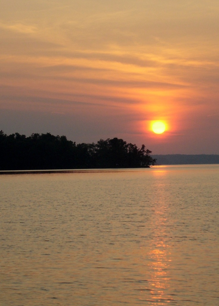 A Lake Barkley Sunset | Land between the lakes, Beautiful places ...